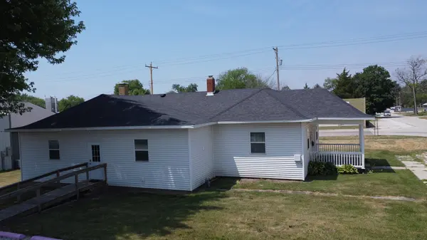 100 E Lyle ST, Milford, IL 60953