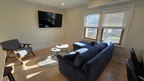 4000 Forest AVE #6, Brookfield, IL 60513
