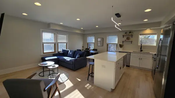 4000 Forest AVE #6, Brookfield, IL 60513