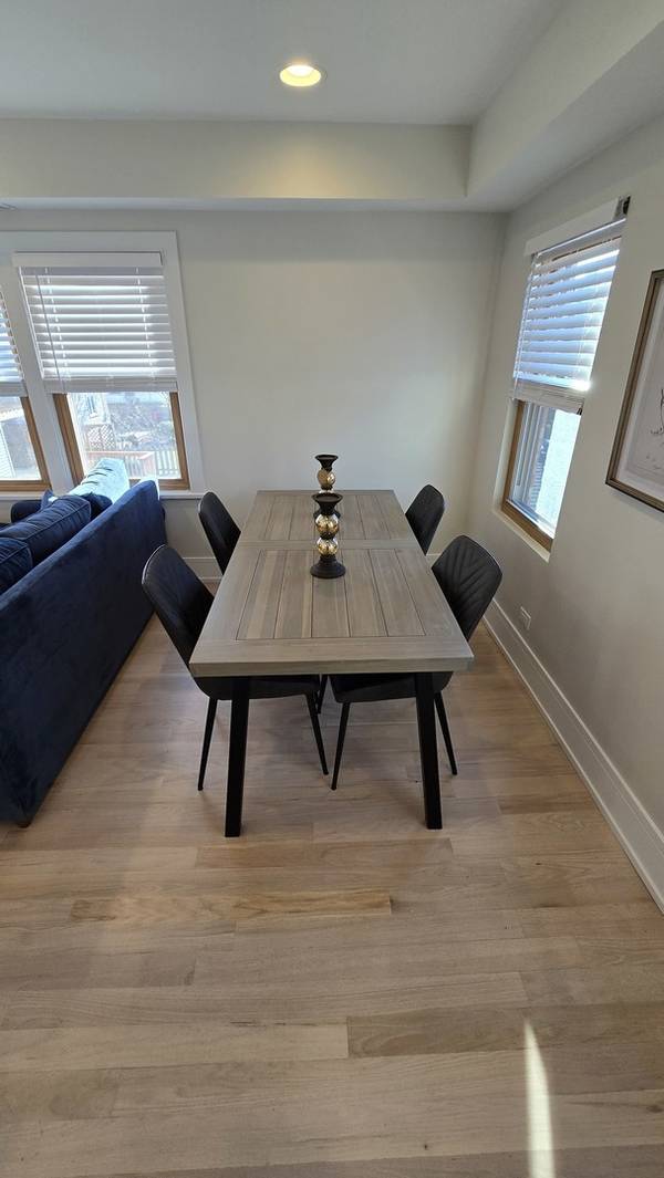 4000 Forest AVE #6, Brookfield, IL 60513