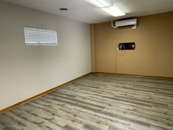 2002 Suite C E 5th ST, Sterling, IL 61081