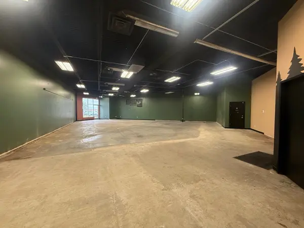 1170 DeKalb AVE #108, Sycamore, IL 60178