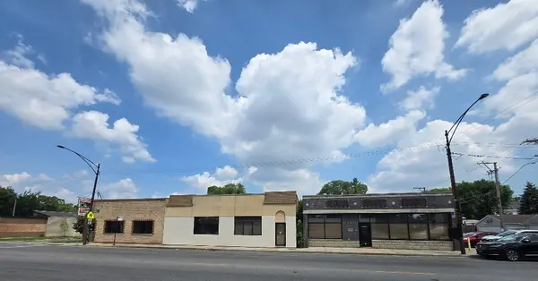 4220-4228 W Montrose AVE, Chicago, IL 60641