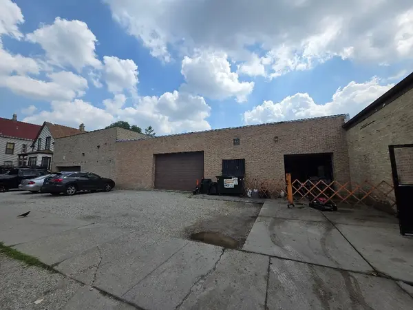 4224-4228 W Montrose AVE, Chicago, IL 60641