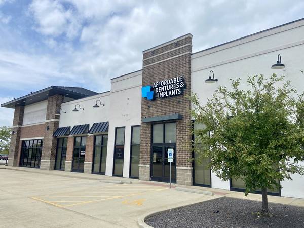 902 Meijer DR, Champaign, IL 61822