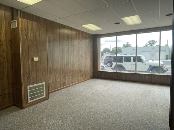 503 E 3rd ST, Sterling, IL 61081
