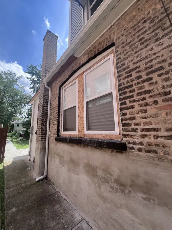 1105 W 111th PL, Chicago, IL 60643