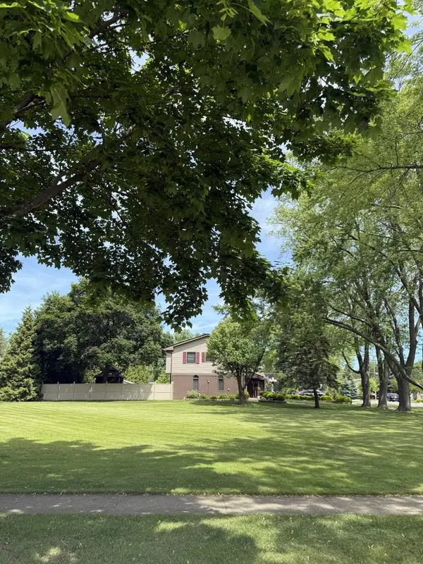2110 Cherry AVE, Hanover Park, IL 60133