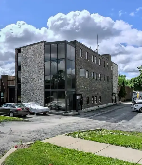 320 E Irving Park RD, Wood Dale, IL 60191
