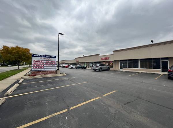 49 E Fullerton AVE, Addison, IL 60101