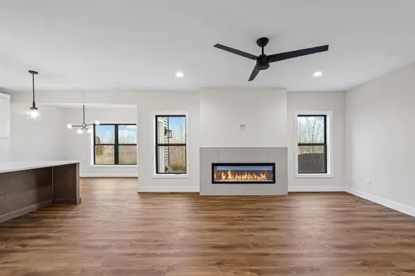 407 Harpers Ferry, Savoy, IL 61874