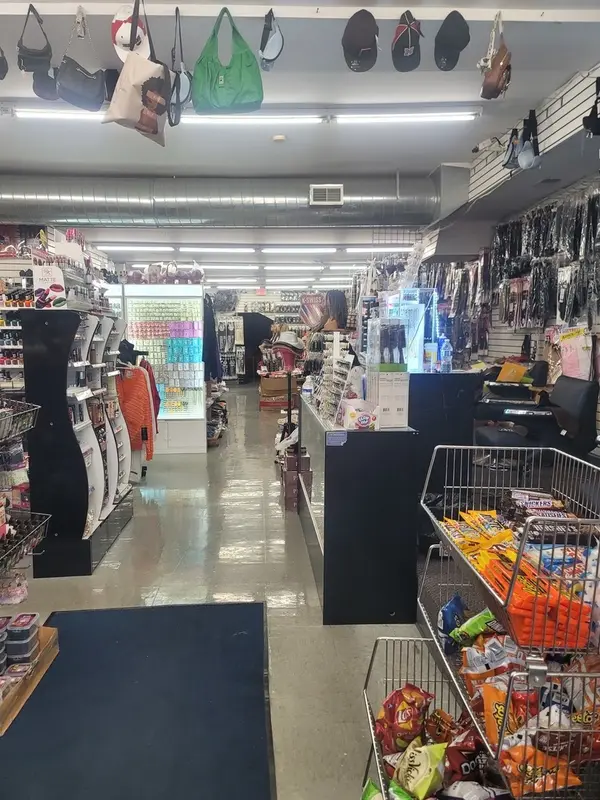 1004 S 5th AVE, Maywood, IL 60153