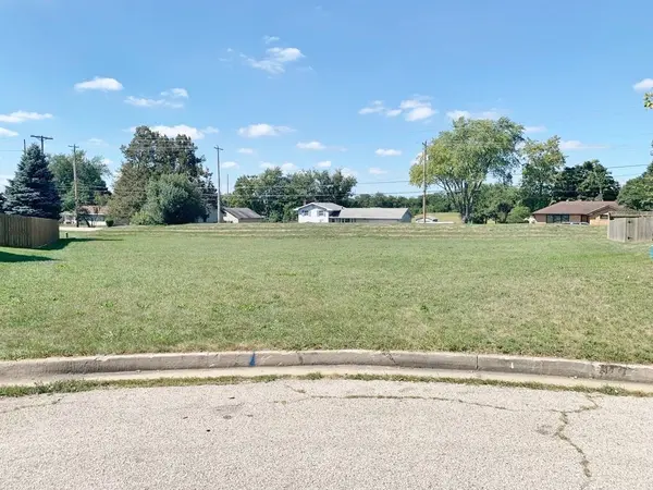 1707 Setter ST, Normal, IL 61761