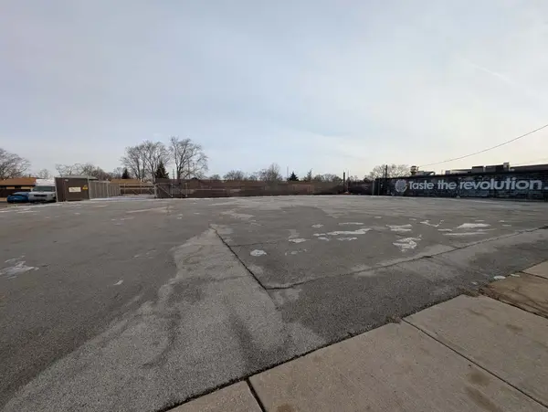 6040 111th ST, Chicago Ridge, IL 60415