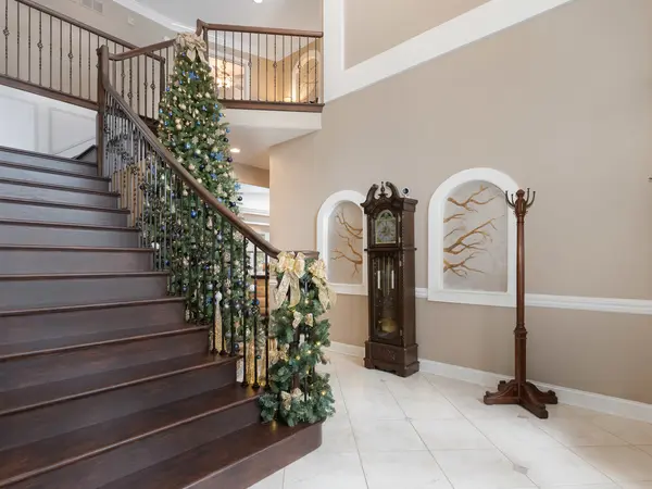 2223 Spartina LN, Naperville, IL 60564