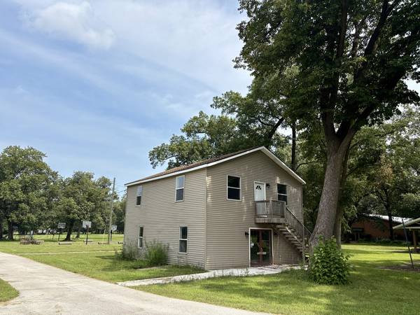 4112 S Youth Camp RD, St. Anne, IL 60964