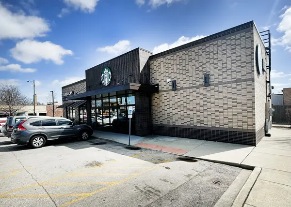 6332 N Northwest HWY, Chicago, IL 60631