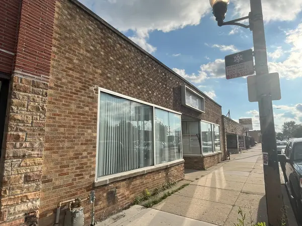 5245 W Diversey AVE, Chicago, IL 60639