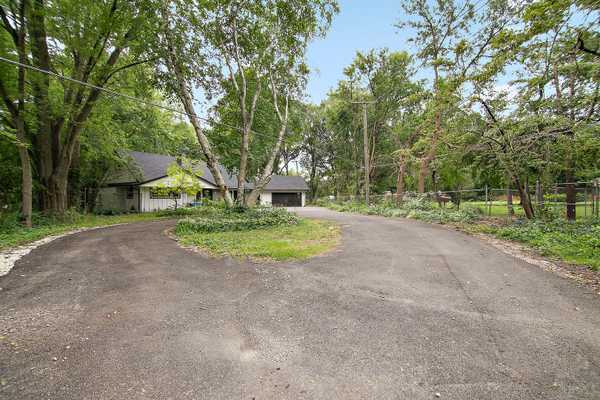 22 Erin LN, Kankakee, IL 60901