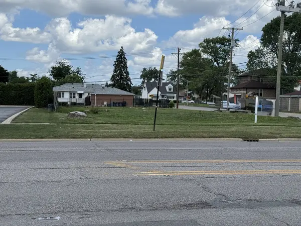 8268 W Lawrence AVE W, Norridge, IL 60706