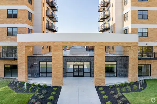 200 Anthony AVE #208, Mundelein, IL 60060