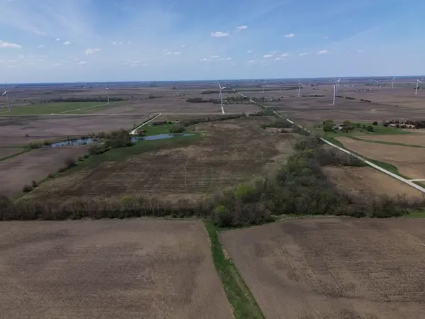 1976 E 24th RD, Ransom, IL 60470