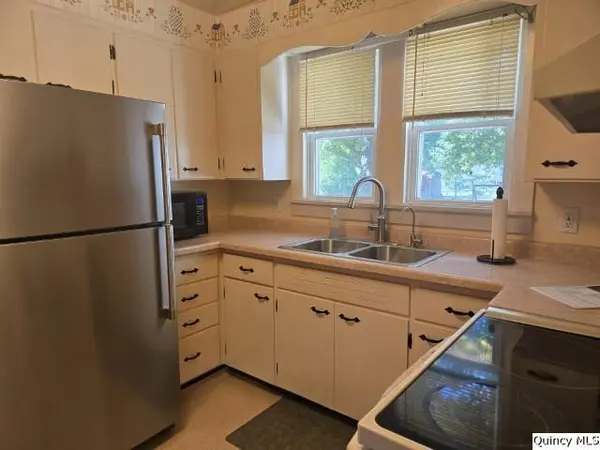 417 N Washington ST, Carthage, IL 62321