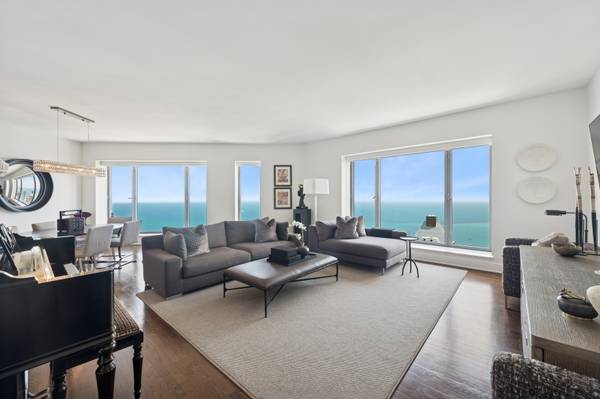 950 N MICHIGAN AVE #3705, Chicago, IL 60611