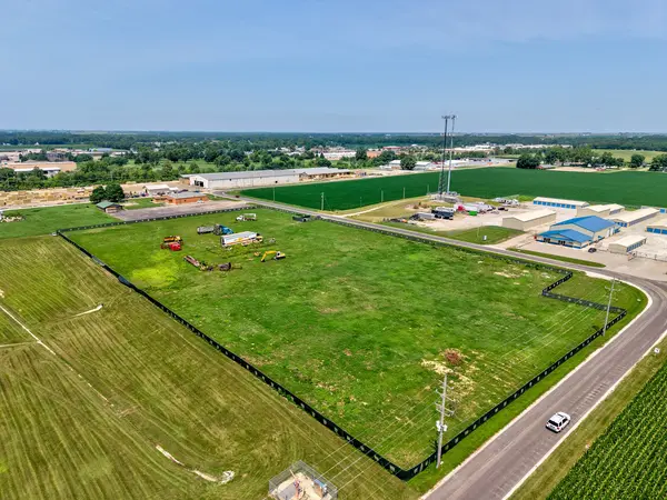 000 E 1725th RD, Streator, IL 61364