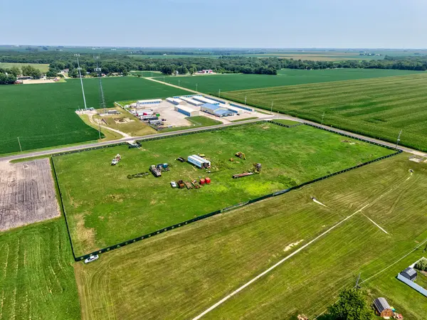 000 E 1725th RD, Streator, IL 61364