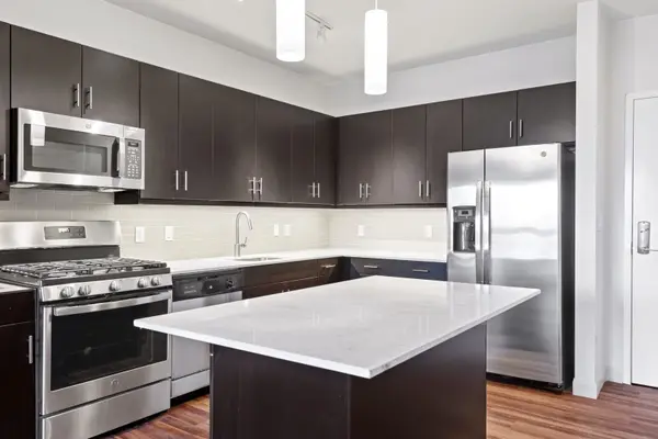 555 Roger Williams AVE #405, Highland Park, IL 60035