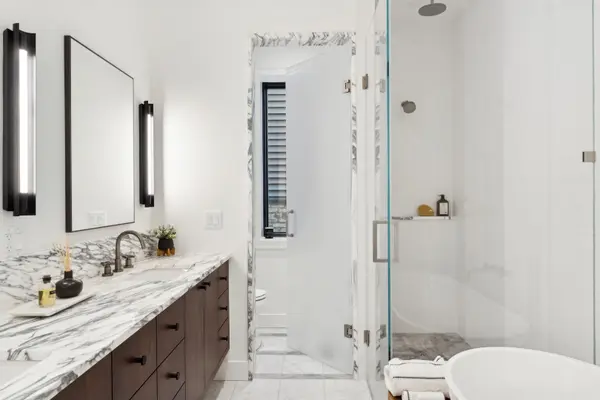 2237 W Roscoe ST #2W, Chicago, IL 60618