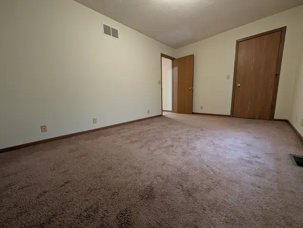 142 E Lincoln HWY #C, Waterman, IL 60556