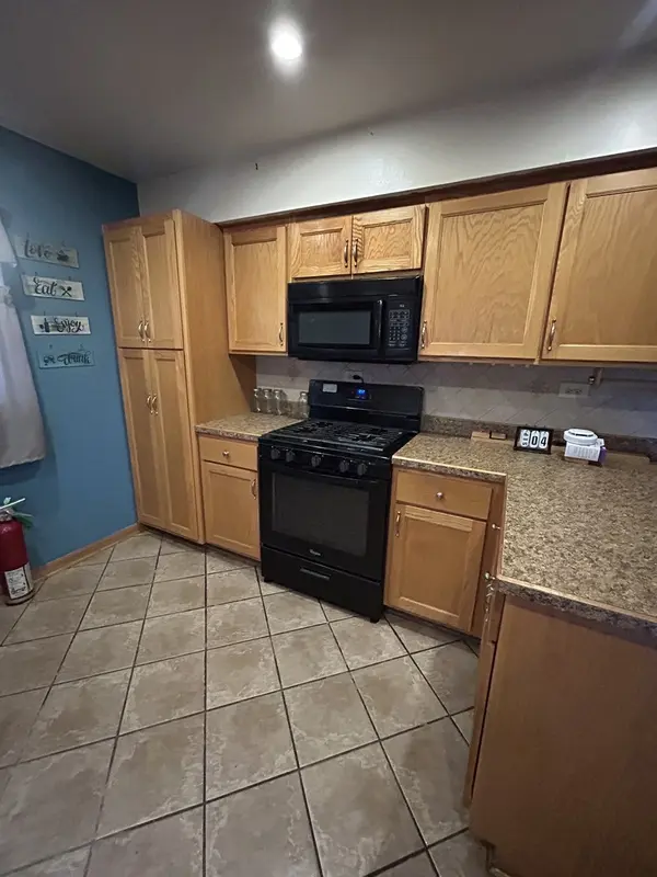 16639 Dobson AVE, South Holland, IL 60473