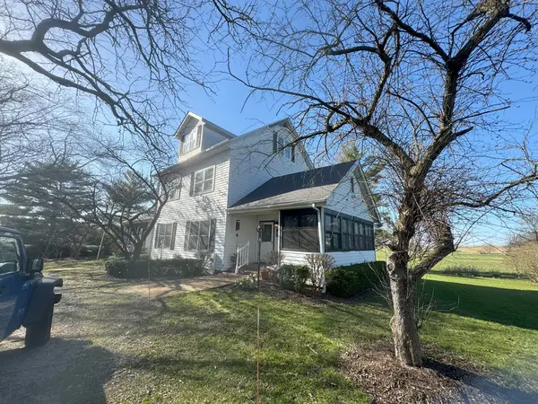 17N753 Widmayer RD, Hampshire, IL 60140