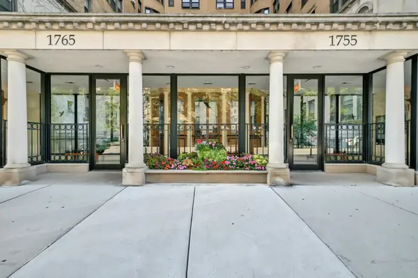 1755 E 55th ST #301, Chicago, IL 60615