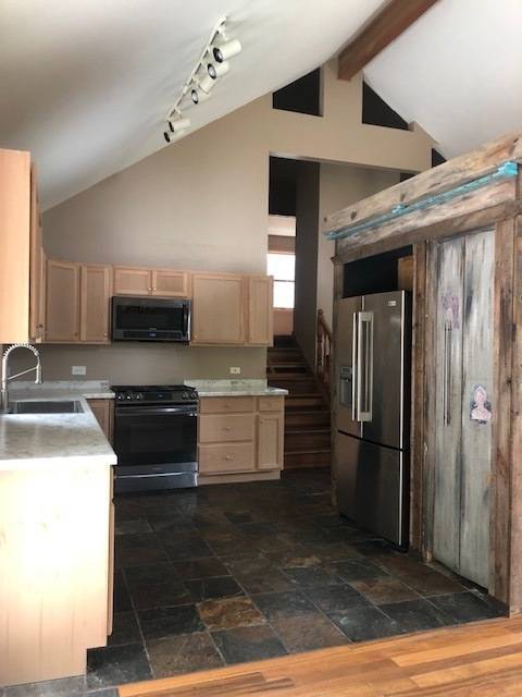 3931 Bertrand LN, Beach Park, IL 60087