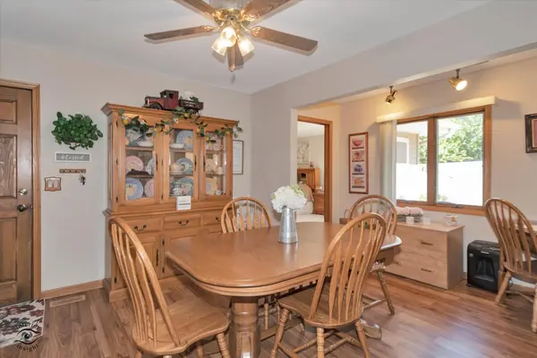 301 Meadows RD S, Bourbonnais, IL 60914