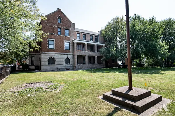 1949 W 48th ST, Chicago, IL 60609