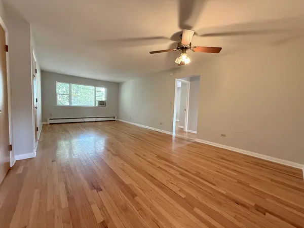 317 S Plum Grove RD #5, Palatine, IL 60067