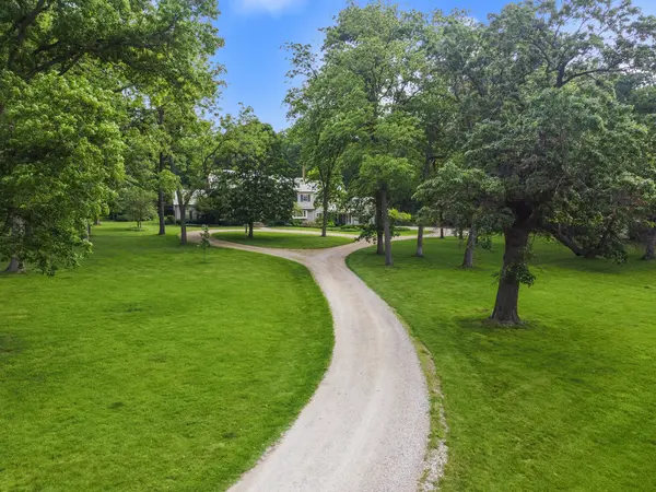 7208 White Oaks RD, Harvard, IL 60033