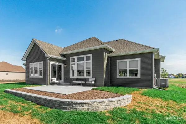 668 Cumberland LN, Oswego, IL 60543