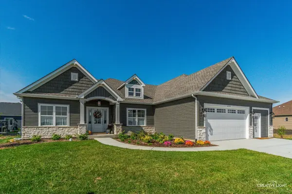 668 Cumberland LN, Oswego, IL 60543