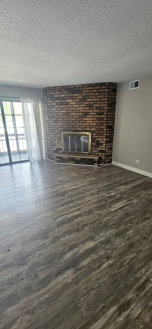 11136 Northwest RD #2C, Palos Hills, IL 60465