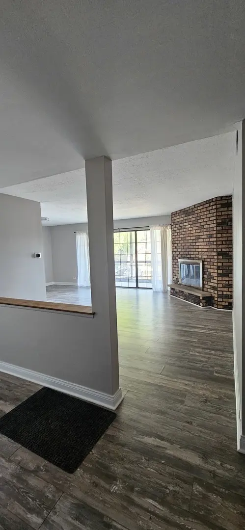 11136 Northwest RD #2C, Palos Hills, IL 60465