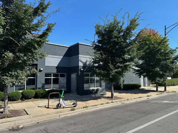 8307 S South Chicago AVE, Chicago, IL 60617