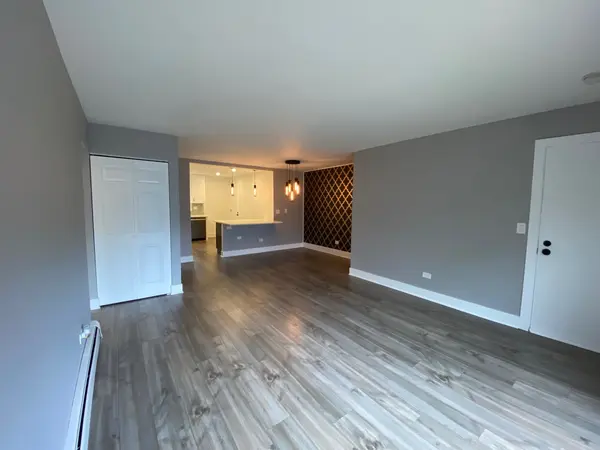 115 E Dundee RD #3N, Wheeling, IL 60090