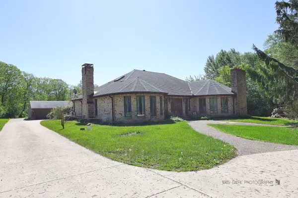 91 S Milwaukee AVE, Vernon Hills, IL 60061