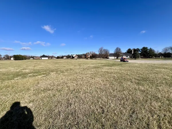 23 Cambridge, Mattoon, IL 61938