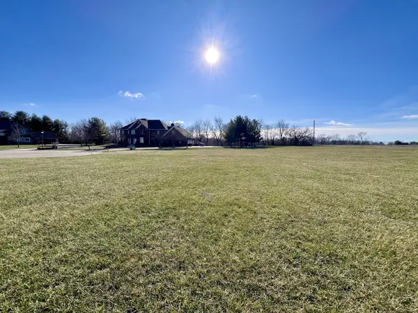 23 Cambridge, Mattoon, IL 61938